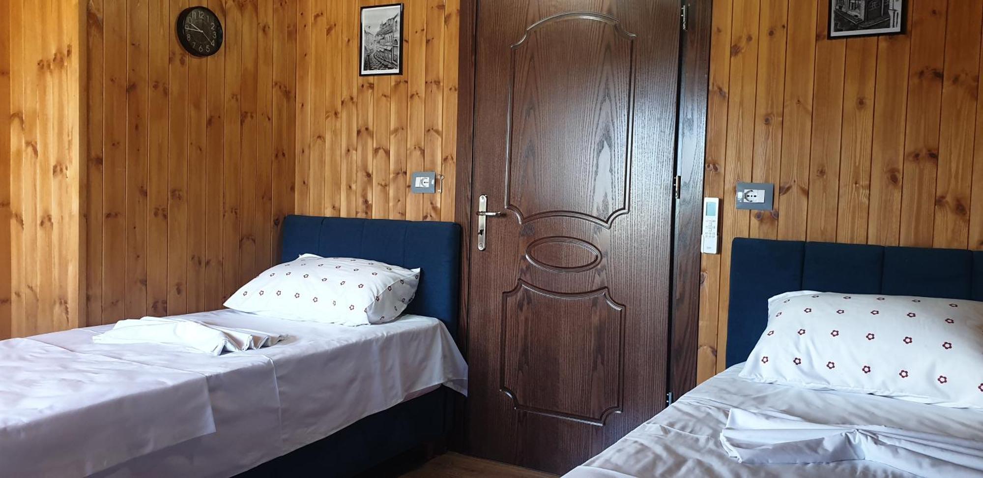 Shena Guest House Gjirokastër Extérieur photo