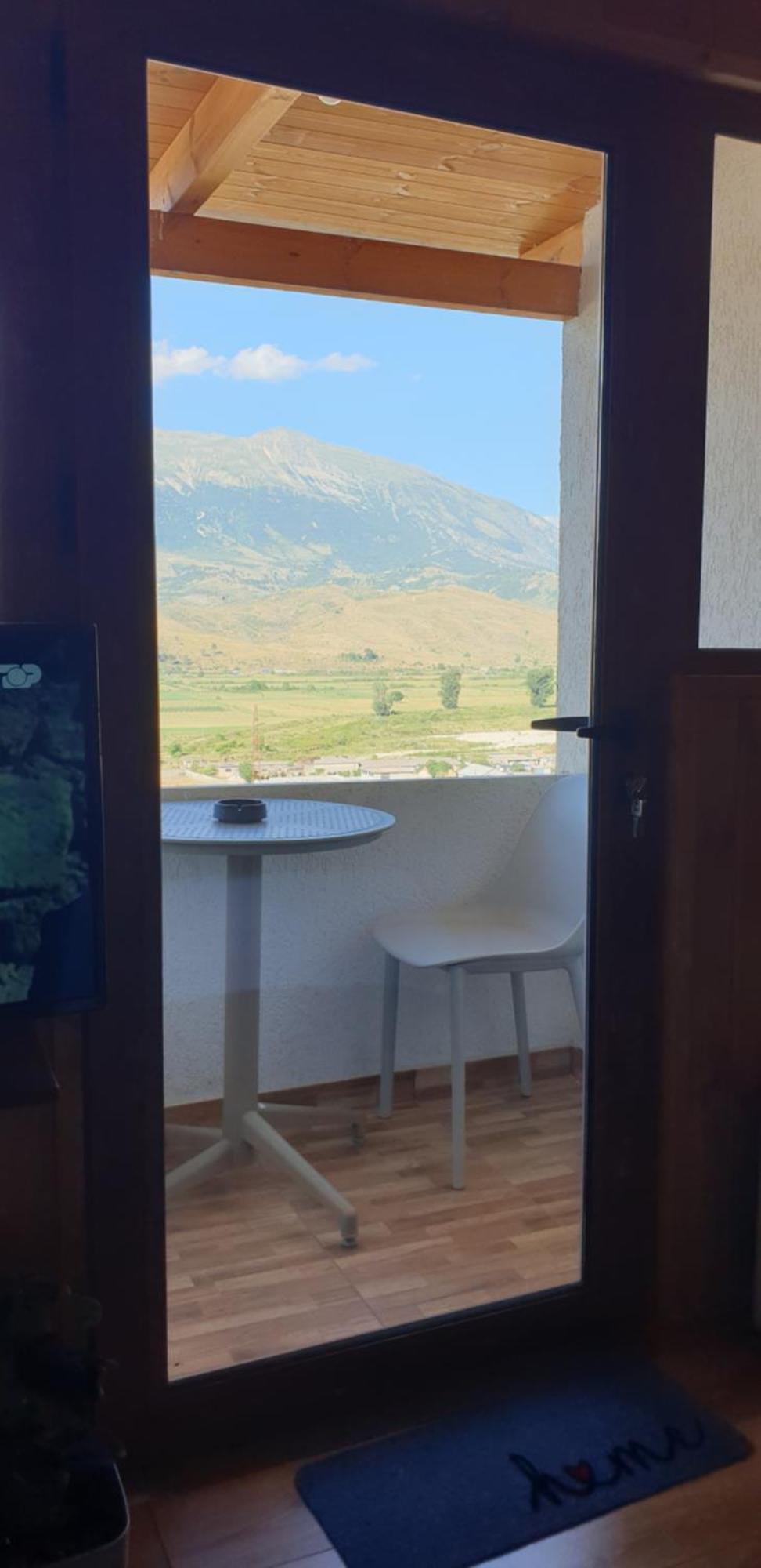 Shena Guest House Gjirokastër Extérieur photo