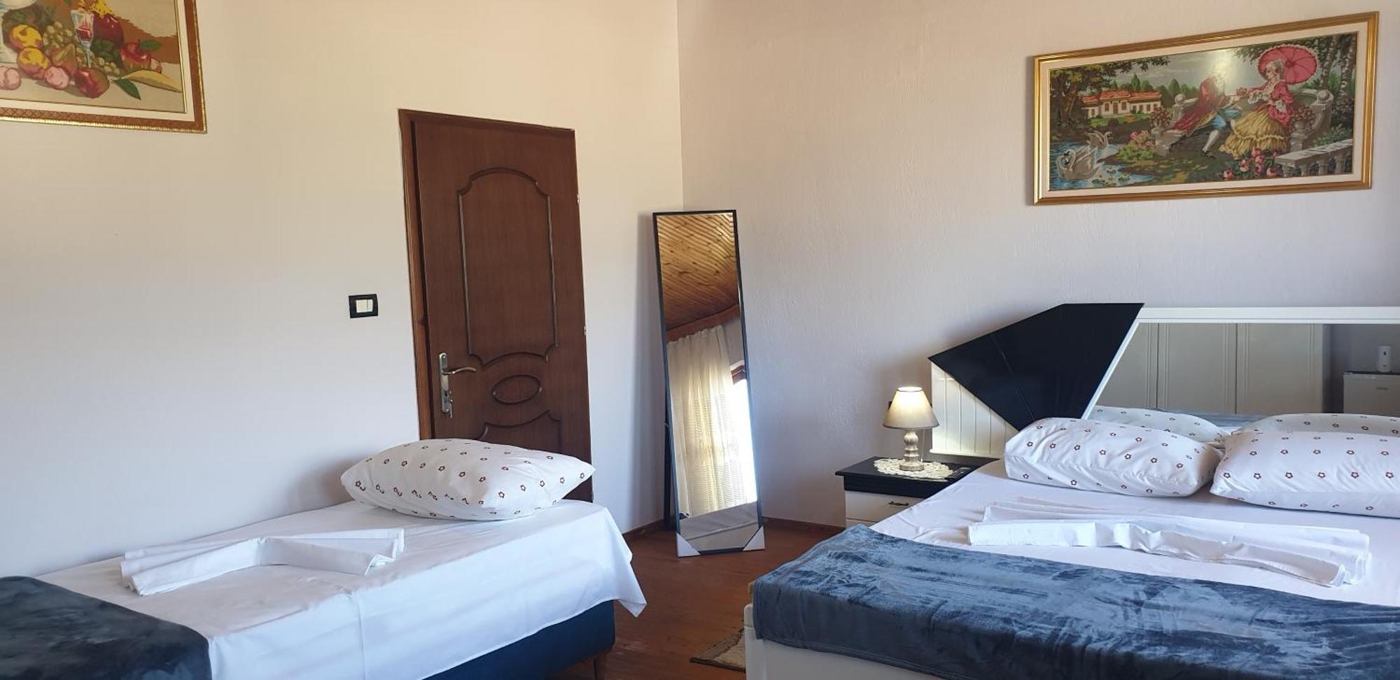 Shena Guest House Gjirokastër Extérieur photo