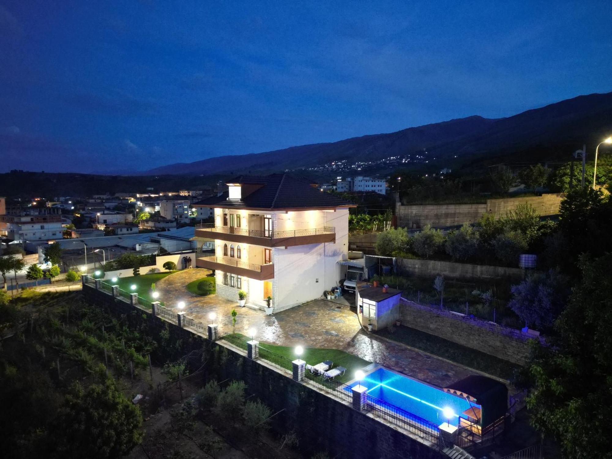 Shena Guest House Gjirokastër Extérieur photo
