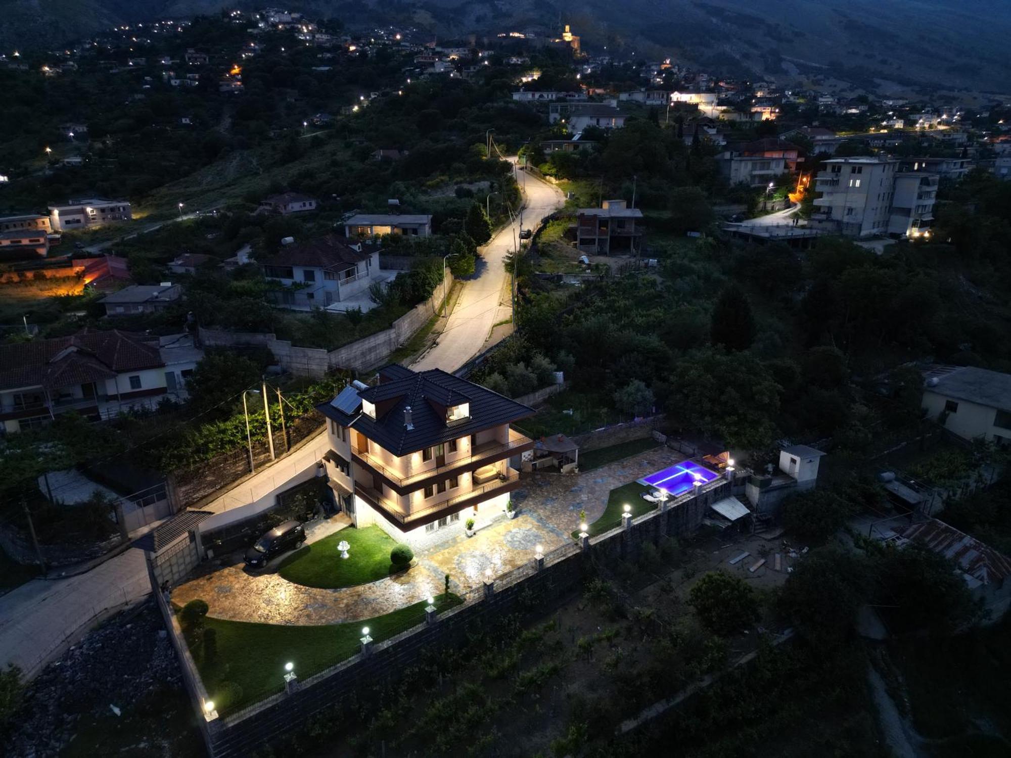 Shena Guest House Gjirokastër Extérieur photo